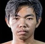 Petchsutiwat Muay Thai fighter photo 4