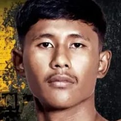 Yodkaoklai Muay Thai fighter photo 3