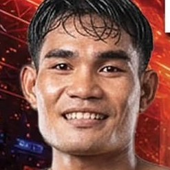 Dechdamrong Muay Thai fighter photo 3