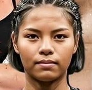 Dokmaingen Muay Thai fighter photo 2