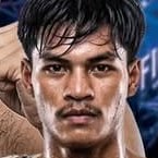 Natthadech Muay Thai fighter photo 6