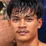 Natthadech Muay Thai fighter photo 7