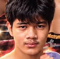 Phet Kokkean Muay Thai fighter photo 2