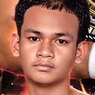 Phetdam Muay Thai fighter photo 4