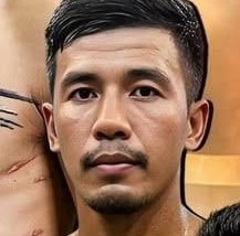 Seurdam Muay Thai fighter photo 2