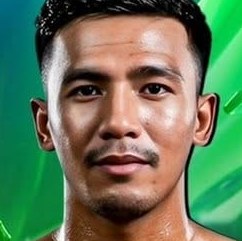 Seurdam Muay Thai fighter photo 3