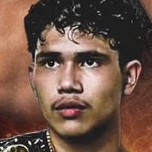 Sprinter Muay Thai fighter photo 4