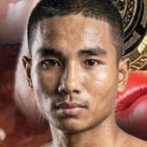 Teelek Muay Thai fighter photo 4