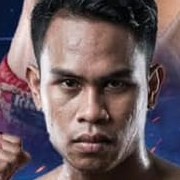 Yod Zean Muay Thai fighter photo 2