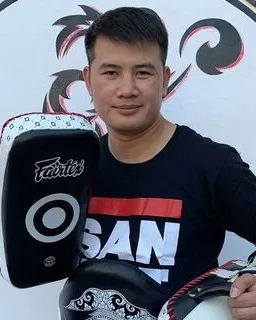 Kru Kanongsuk Chuwattana, coach